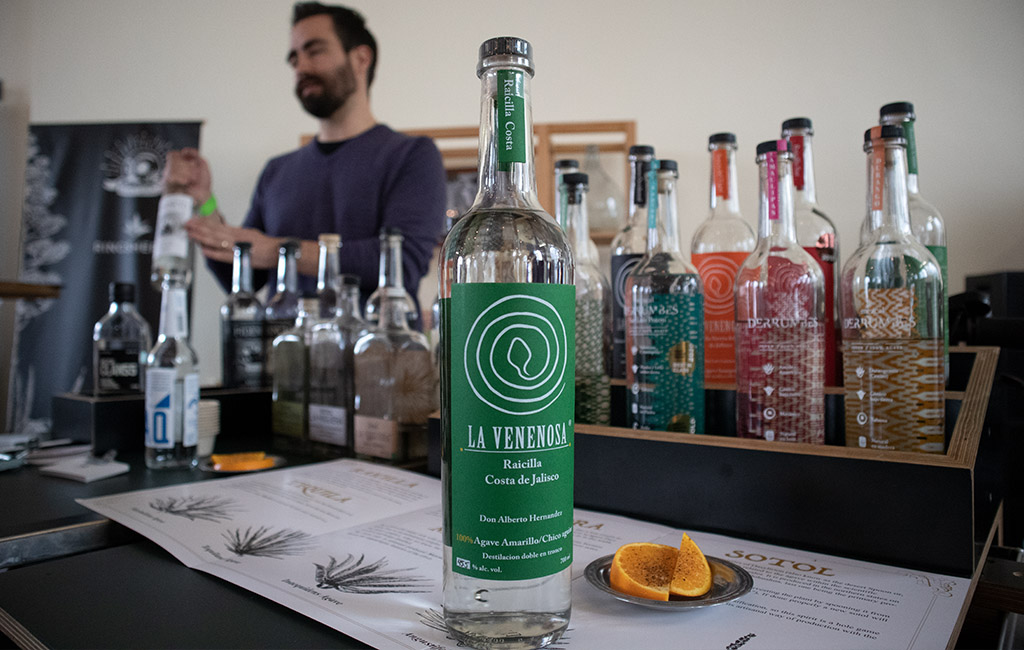 Raicilla Mezcal Tequila. LA VENENOSA Raicilla Costa de Jalisco